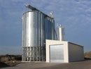 stoccaggio cereali con silos tramoggiati